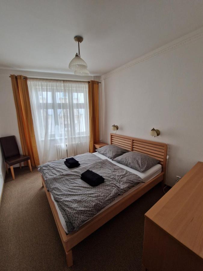 Apartman 63M2 S Balkonem V Lazenskem Centru Карлові Вари Екстер'єр фото